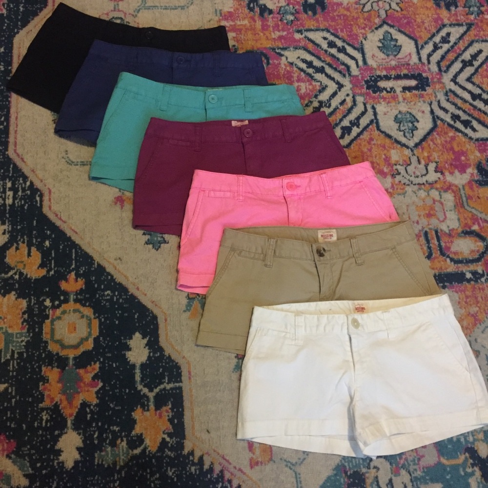 Target Khaki Material Colored Short Bundle